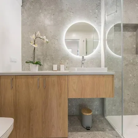 Na Klifie W Wladyslawowie Chlapowie *