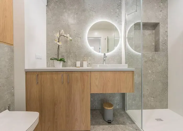 Na Klifie W Wladyslawowie Chlapowie *